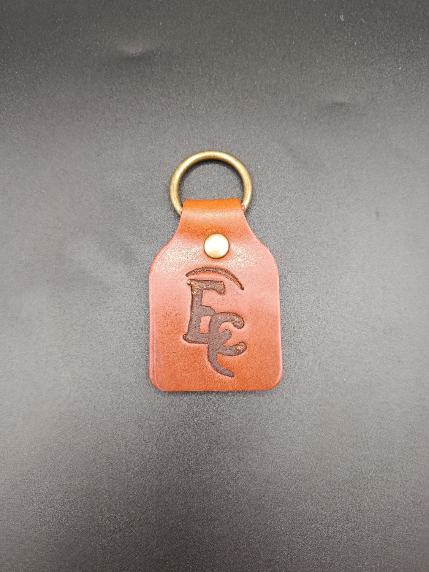 Porte-clés en cuir 100 % véritable.