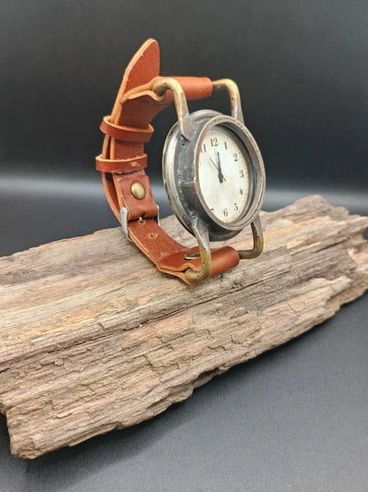 Montre quartz en laiton style Punk Vintage  Montre quartz en laiton style Punk Vintage