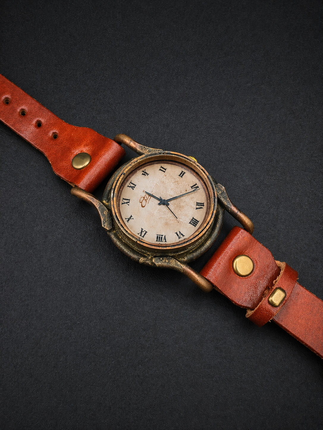 Montre quartz en laiton style Punk Vintage