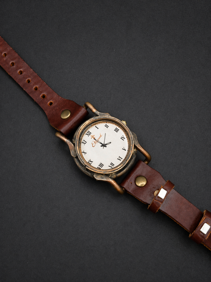 Montre quartz en laiton style Punk Vintage