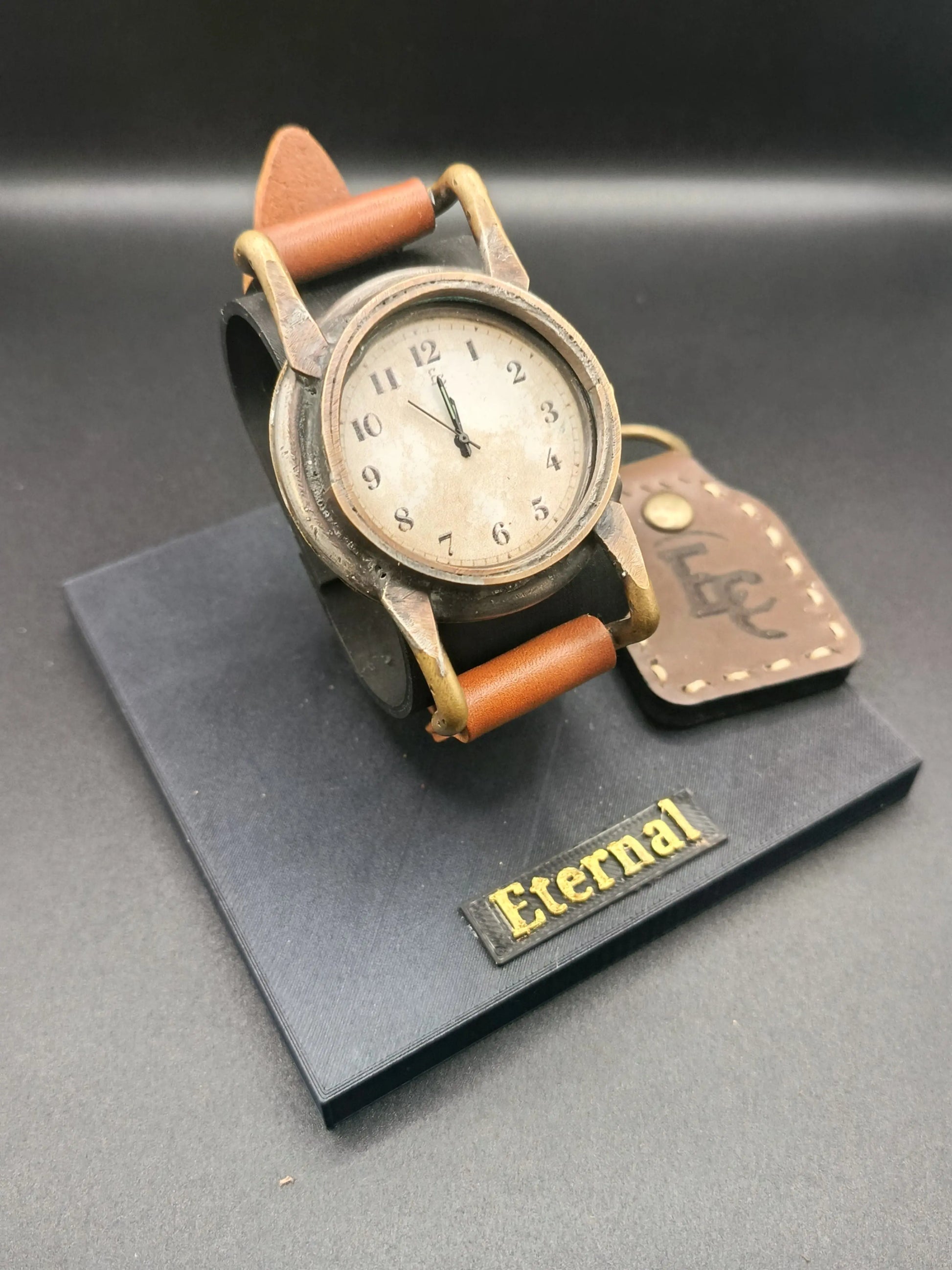 Montre quartz en laiton style Punk Vintage  Montre quartz en laiton style Punk Vintage